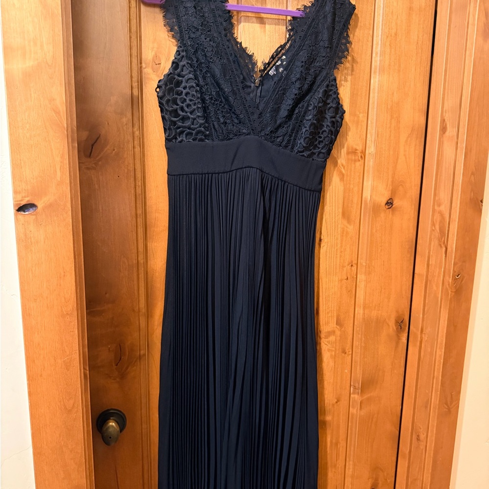 Rebecca Taylor Elegant Black Lace Evening Dress from Neiman Marcus. Worn once